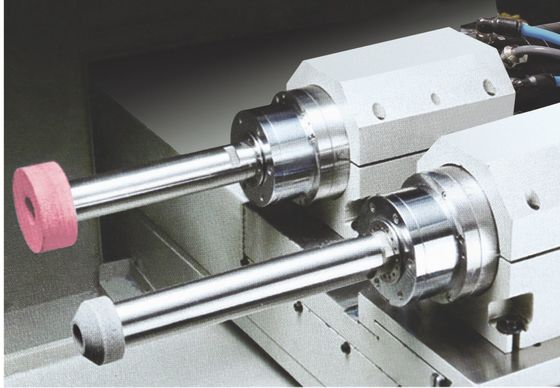 Grinder CNC vertical à plusieurs scènes résistant à l'usure avec 400x180mm Table Grinding-CG15 Machine